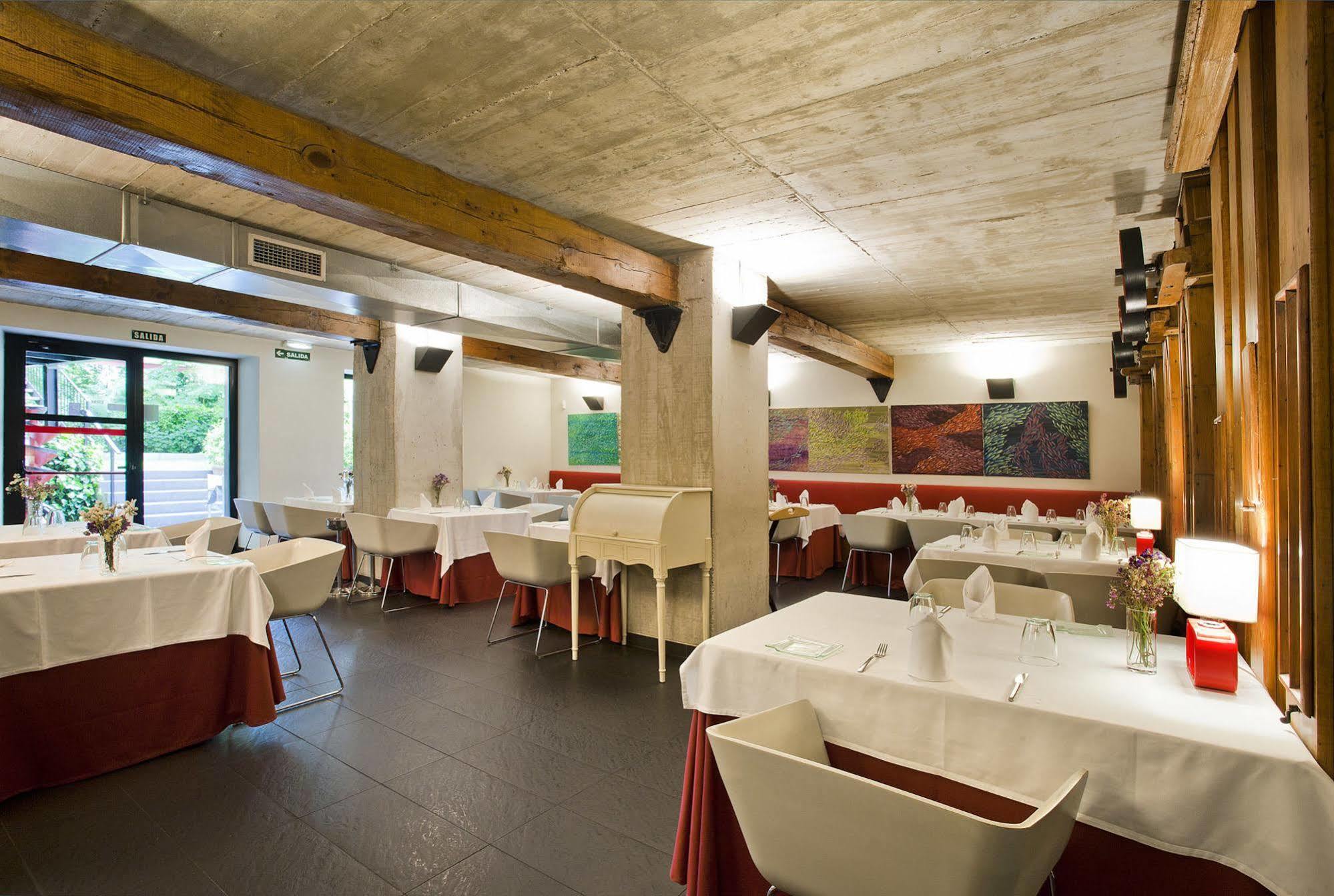 Hotel Tximista Estella Bagian luar foto